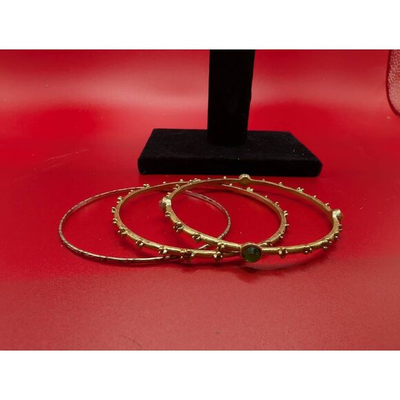 *Vintage gold bracelet bangles - Picture 1 of 3